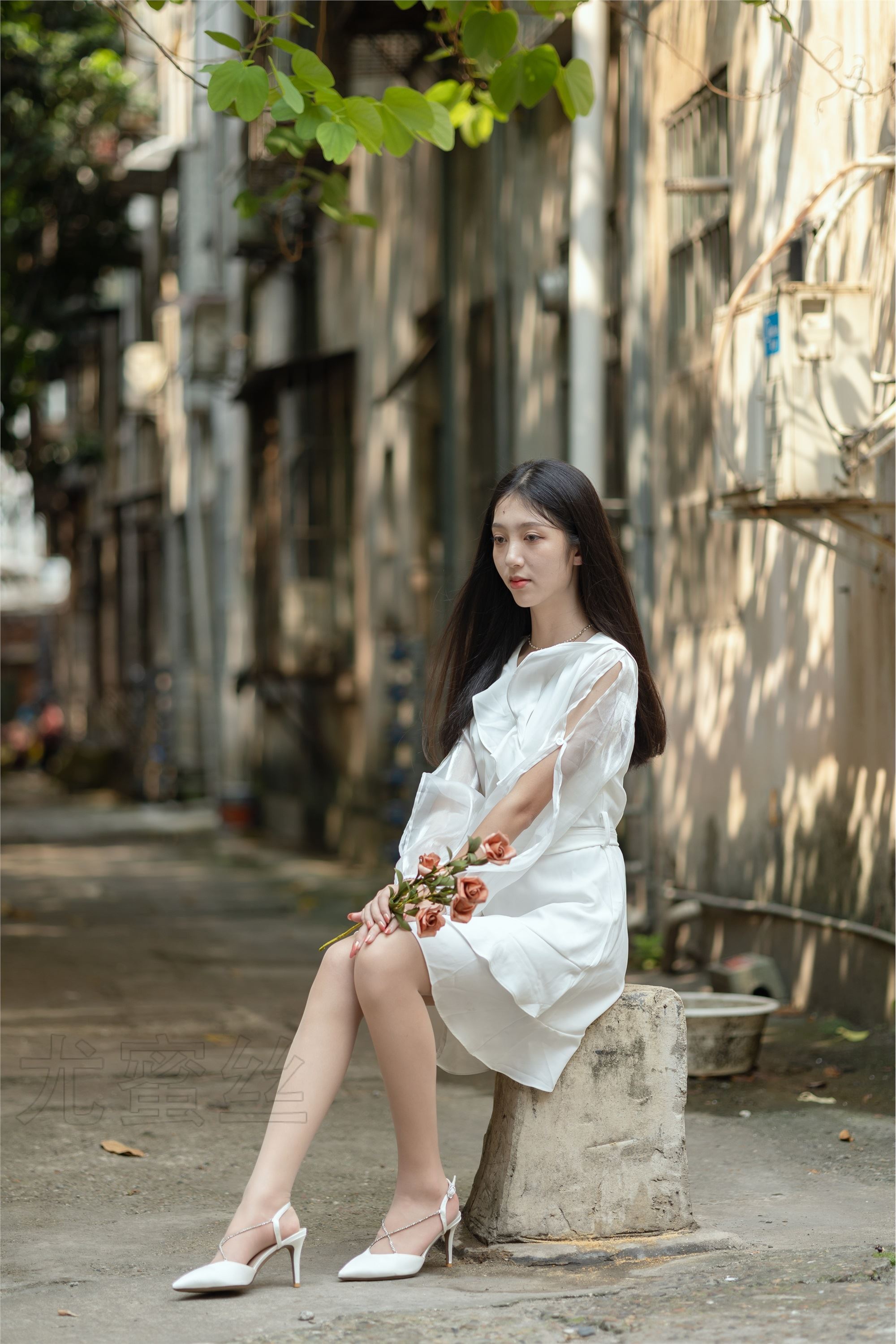 尤蜜丝 穿搭写真 NO.060